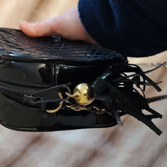 Faux leather mini black crossbody bag - Picture 10 of 11